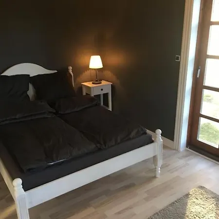 Modern 2 Bedroom Cottage Close To Airport And Town - Sleeps 8 Copenhagen Exterior photo